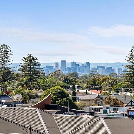 Glenelg Oasis, Pool, Gym, Spa & Sauna, Free Parking, City Views Exterior photo